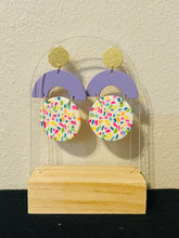 Load image into Gallery viewer, Purple Drop Earrings